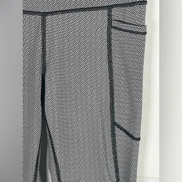 Victoria Sport Knockout Tights - Black & White Polka Dot XS - Picture 4 of 6